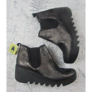 NEW $288 Fly London Byne Womens Green Suede Slip On Chelsea Boots size 40 US 9